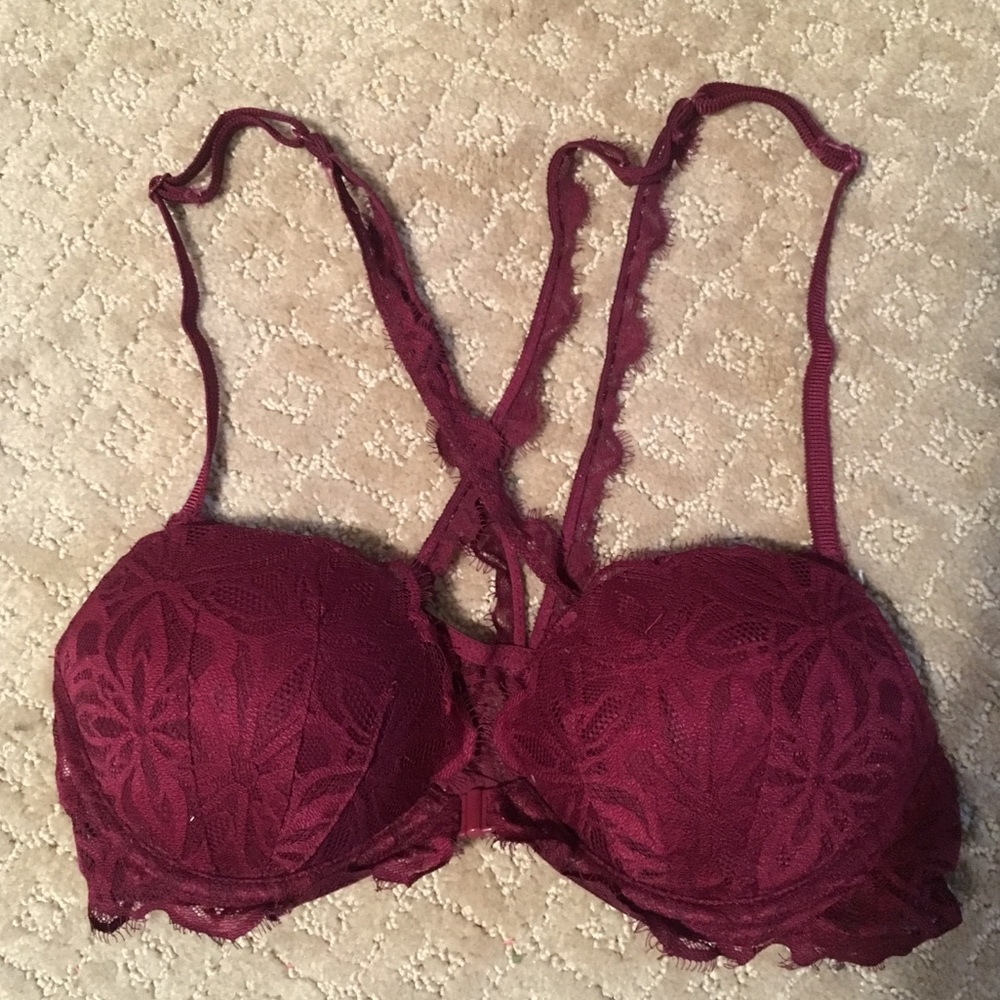 Front close crossback bra